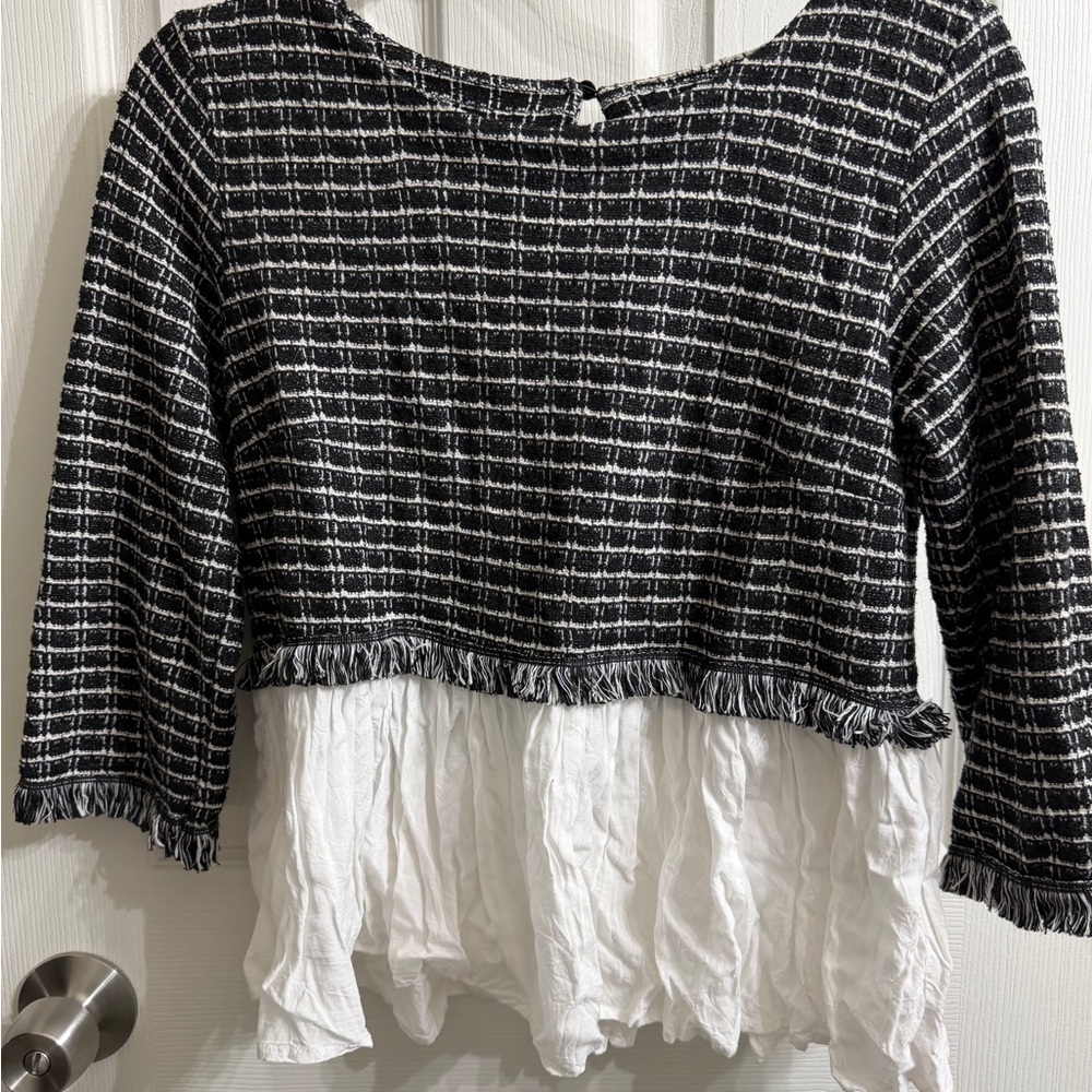 Anthropologie Black White Textured Peplum Top XS Ruffle Hem 3/4 Sleeve - Picture 2 of 7